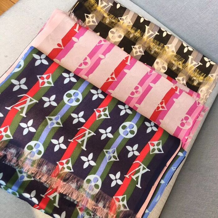 Louis Vuitton Scarf LVS00051